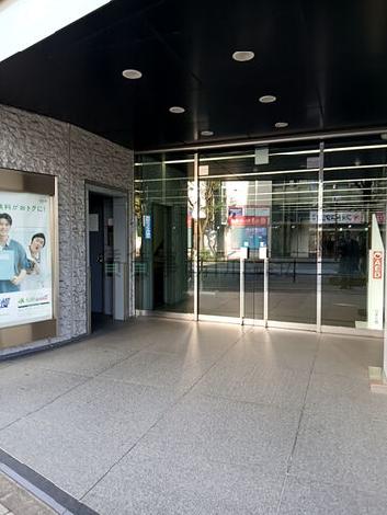 正面玄関