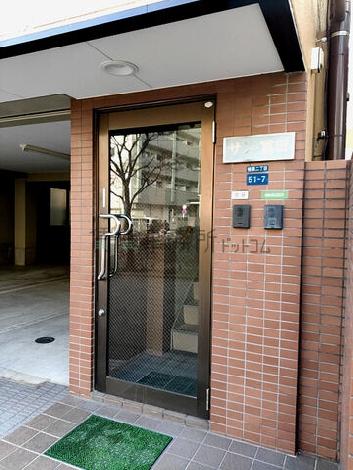 正面玄関
