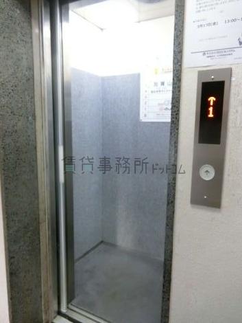 エレベーター
