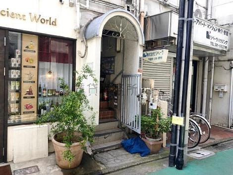 正面玄関