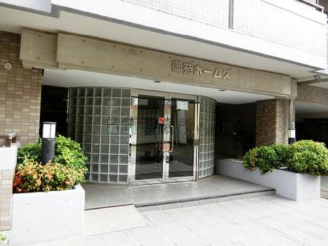 正面玄関
