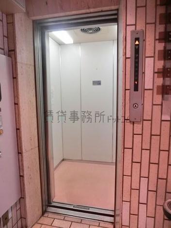 エレベーター