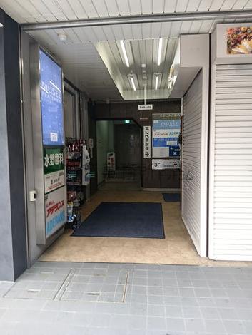 正面玄関