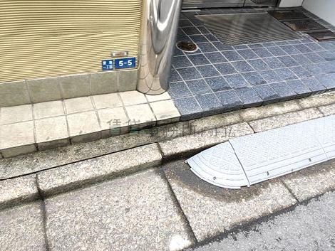 正面玄関