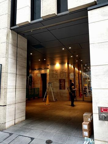 正面玄関