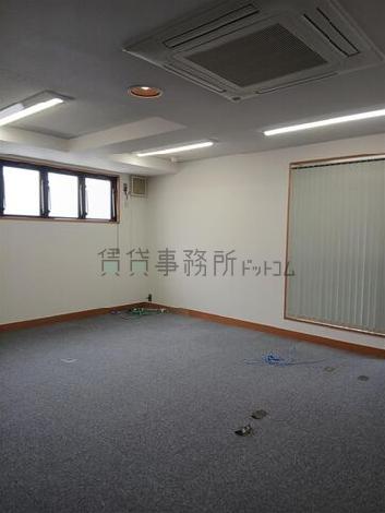 恵安ビルの室内