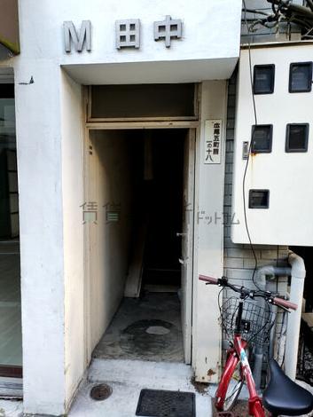 正面玄関
