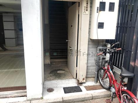 正面玄関