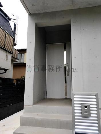 正面玄関