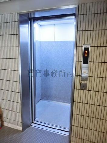 エレベーター
