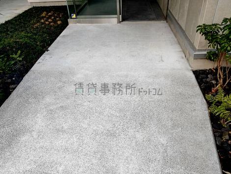 正面玄関