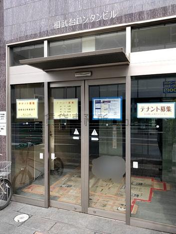 正面玄関