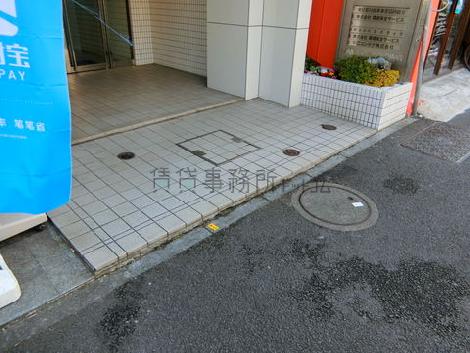 正面玄関