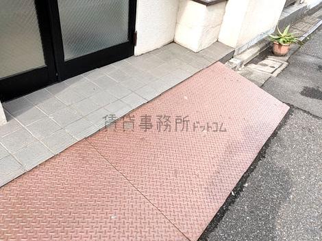 正面玄関