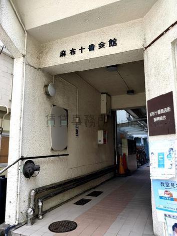 正面玄関
