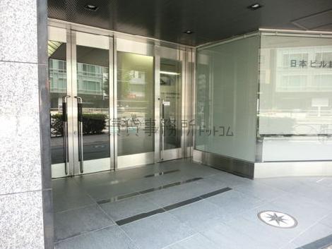 御客様を迎え入れる形の玄関です