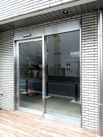 正面玄関