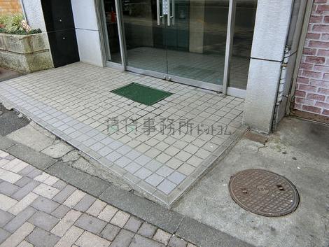 正面玄関