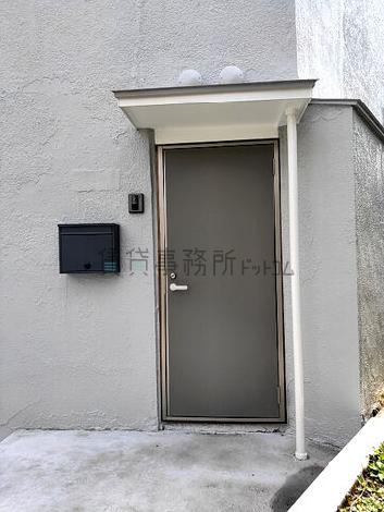 正面玄関