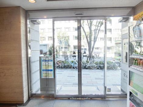 正面玄関