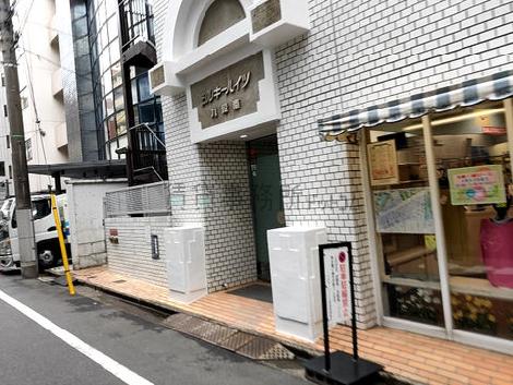 正面玄関