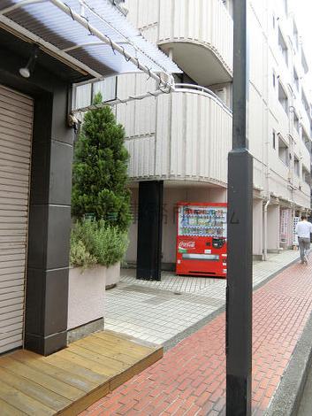 正面玄関