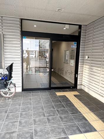 正面玄関