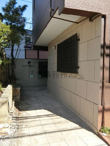 正面玄関