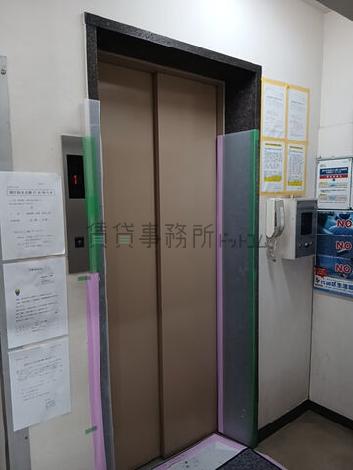 ６階~11階 入居用エレベーター