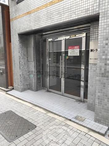 正面玄関