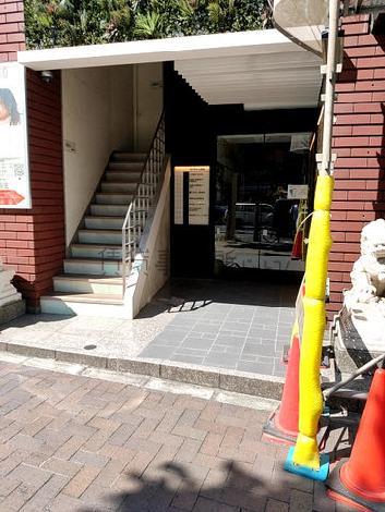 正面玄関