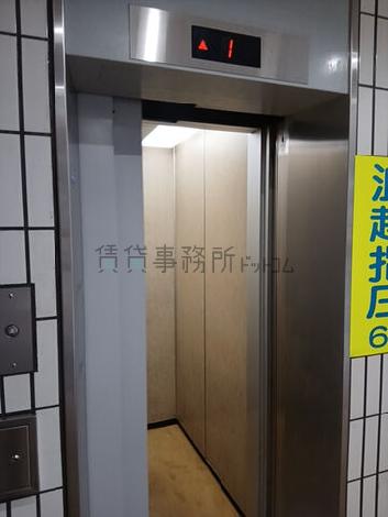 エレベーター