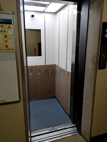 エレベーター