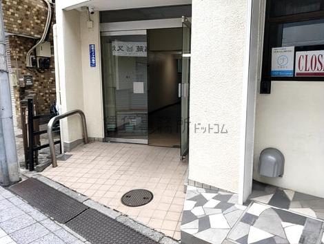 正面玄関