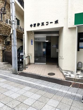正面玄関