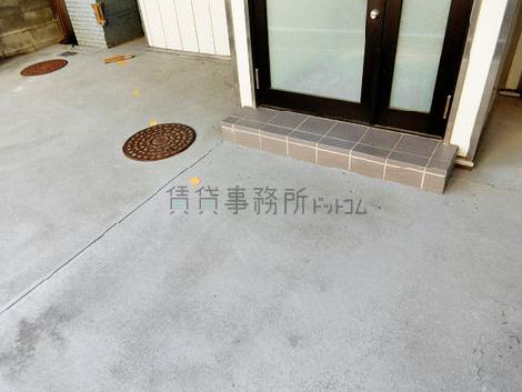 正面玄関