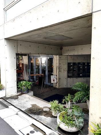 正面玄関