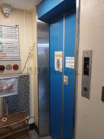 エレベーター