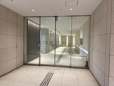 正面玄関
