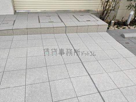 正面玄関