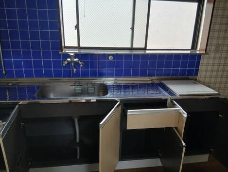 蓮田ビルの給湯室