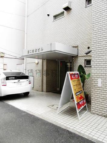 正面玄関