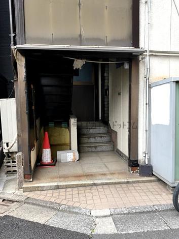 正面玄関