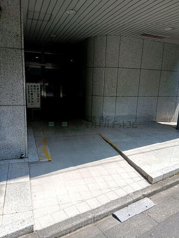 正面玄関