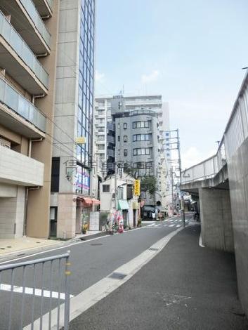 椎名駅方面