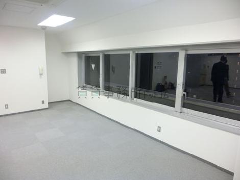 新川ニッテイアネックスビルの室内