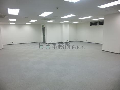 新川ニッテイアネックスビルの室内