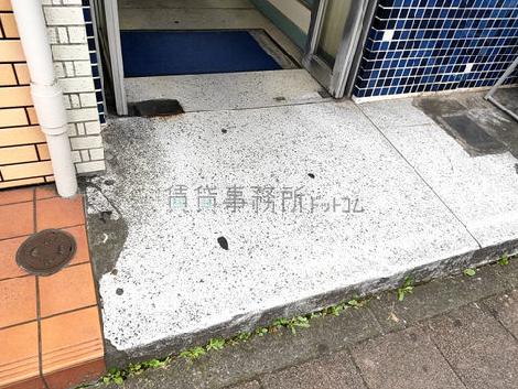 正面玄関