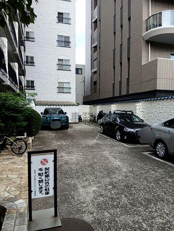 敷地内駐車場