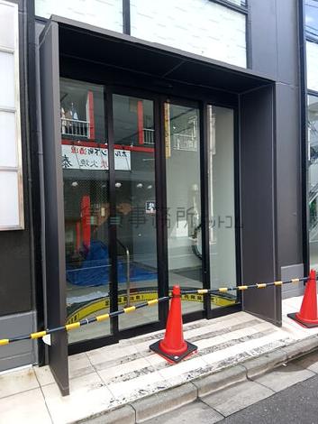 正面玄関